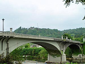 東端大橋